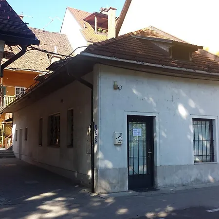 Auberge de jeunesse Most Hostel