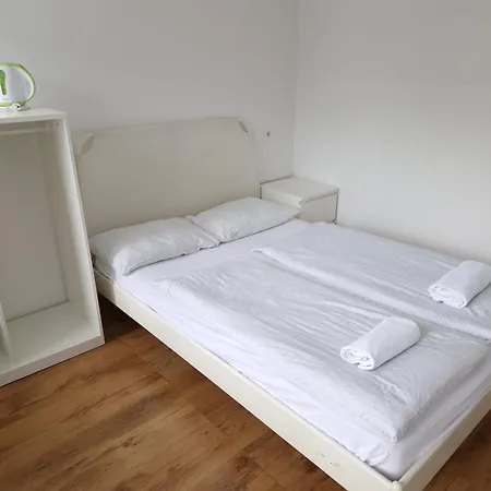 Most Hostel Albergue